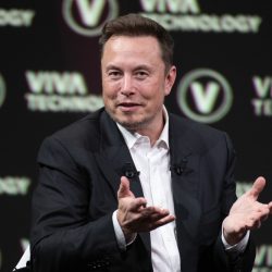 Musk to face questioning over Twitter acquisition